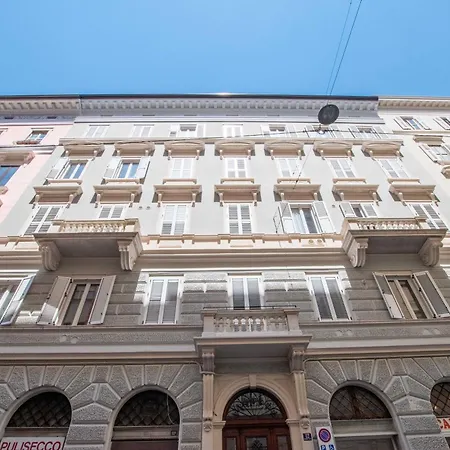 Oasis Cecilia דירה *